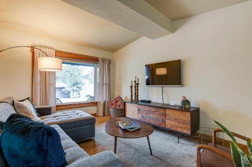 River West House | The Bend House