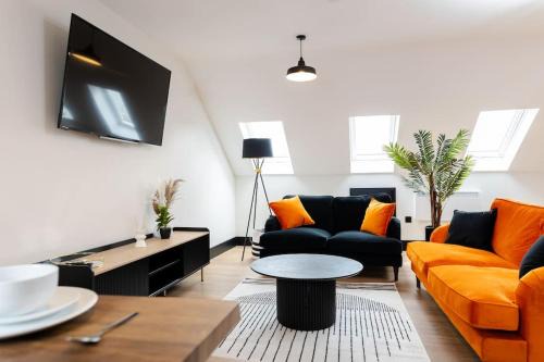Gabalfa Apartment | The Berriman Collection Stylish Sleeps 6 - 2 Bedroom