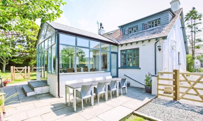 Cartmel Cottage | The best holiday cottage In Cartmel Village. Pet friendly. Off road parking