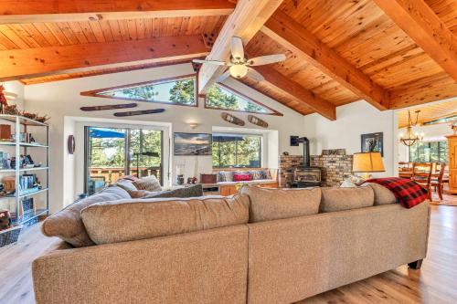 Carnelian Bay House | The Big Bear Chalet Private Hot Tub