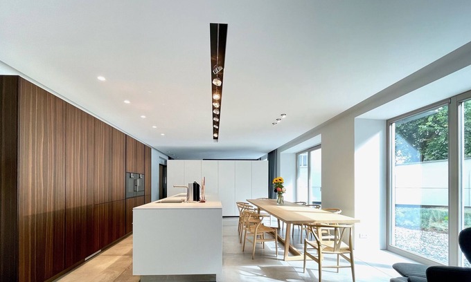 Neuhausen Apartment | the big modern perfect apartment - SIX MONTHS MINIMUM! DO NOT ASK!!!