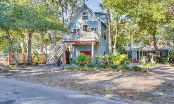 Folly Beach House | ‘The Bird House’ Lush Bungalow, Steps from Ocean!