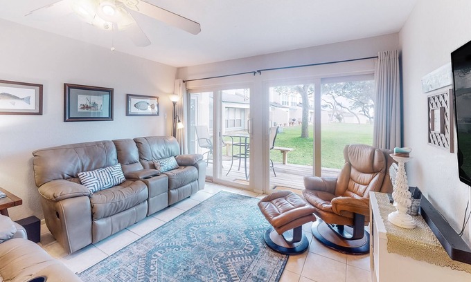 Sailhouse Condo | The Birds and the Beach w/ Pool, Tennis, Pier & Boat Launch