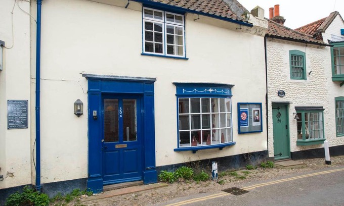 Holt House | The Bittern