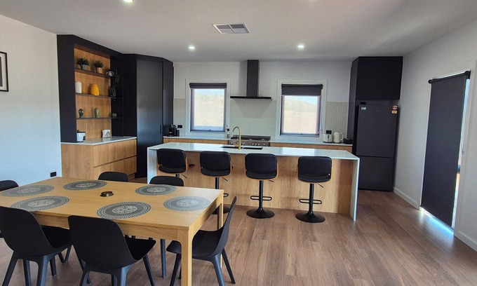 Mannum House | The Black House at Mannum