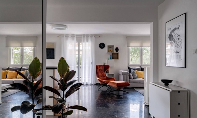 Palaio Faliro Apartment | The Black Marble - Sea View/2BR/1,5BA