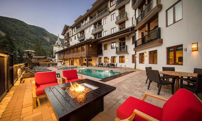 Taos Ski Valley Hotel | The Blake at Taos Ski Valley