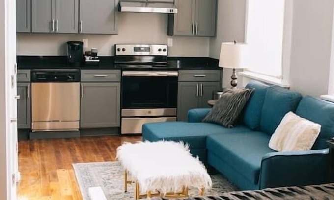 Lake City Apartment | The Blanche - Room 209