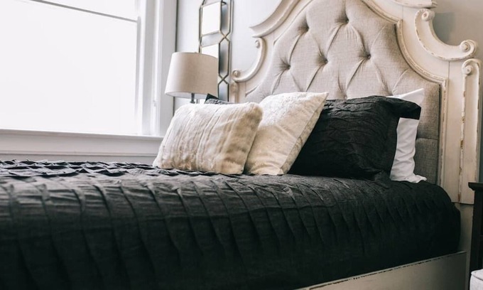 Lake City Apartment | The Blanche - Room 210