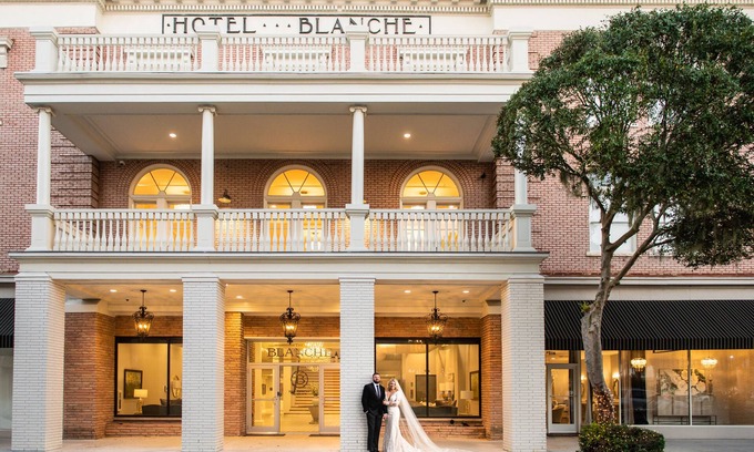 Lake City Hotel | The Blanche