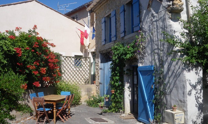 Rennes-le-Chateau Cottage | THE BLUE HOUSE RENNES LE CHATEAU
