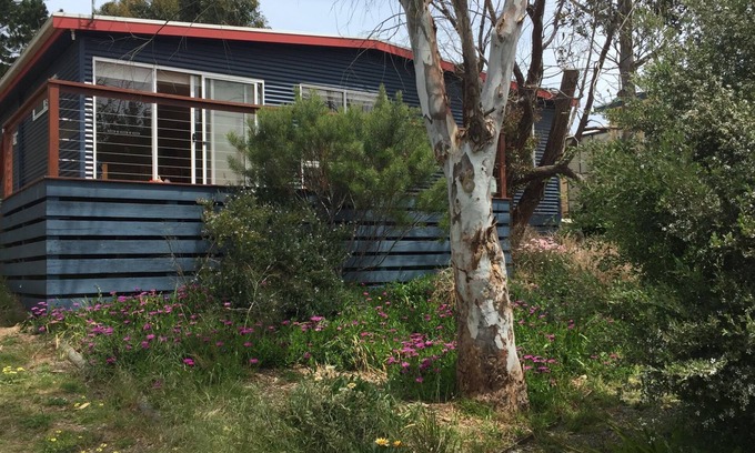 Venus Bay House | "The Blue House" Beach Retreat - Perfect Location