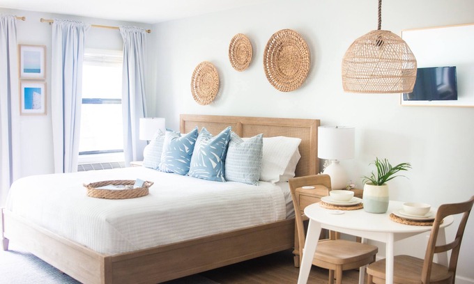 Inlet Beach Condo | The Blue Palm Steps to Beach & Pool KING Bed 30A Florida
