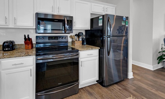 Seagrove Beach House | The Blue Pearl- Remodeled Home, Community Pool & Grills- Near Seaside