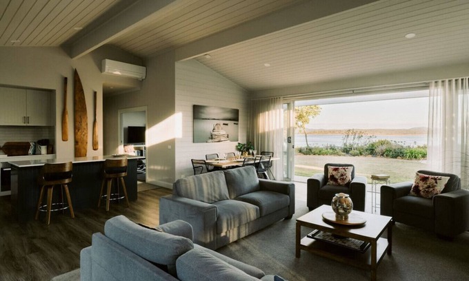 Squeaking Point House | The Boat House Retreat Squeaking Point
