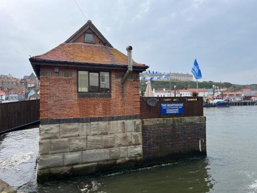 Whitby House | The Boathouse