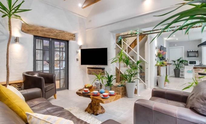 Saundersfoot House | The Boathouse in Saundersfoot