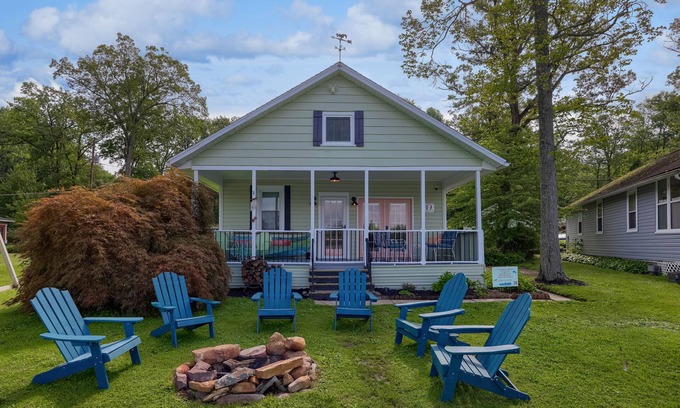 Moon Lake Cottages House | The Boathouse on Moon Lake