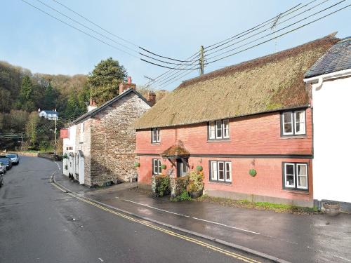 Dulverton House | The Boot