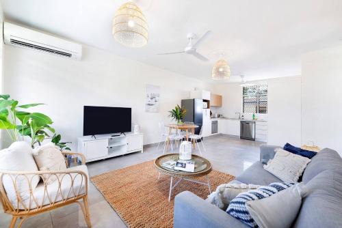 Rapid Creek Apartment | 'The Botanica' A Triple-apartment Residence in Nightcliff