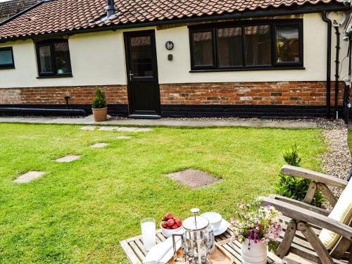 Great Hockham House | The Bothy