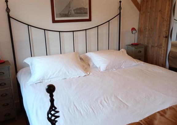 Haslemere Apartment | The Bothy - Studio Oak Frame Barn in Rural AONB