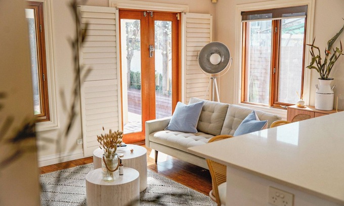 Braddon House | The Braddon Classic - a spacious two-story home in the heart of Canberra