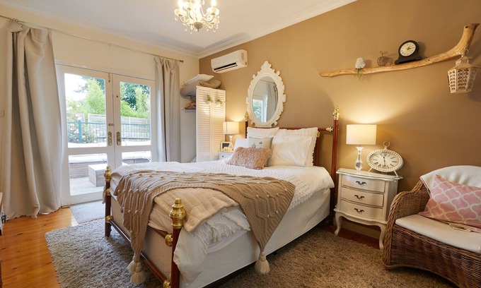 Healesville Cottage | The Bradshaw Cottage