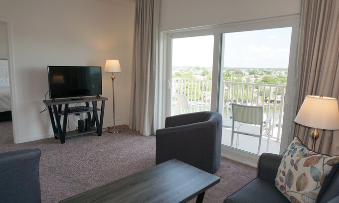 Madeira Beach Condo | The Brand New Madeira Bay Resort I 1605