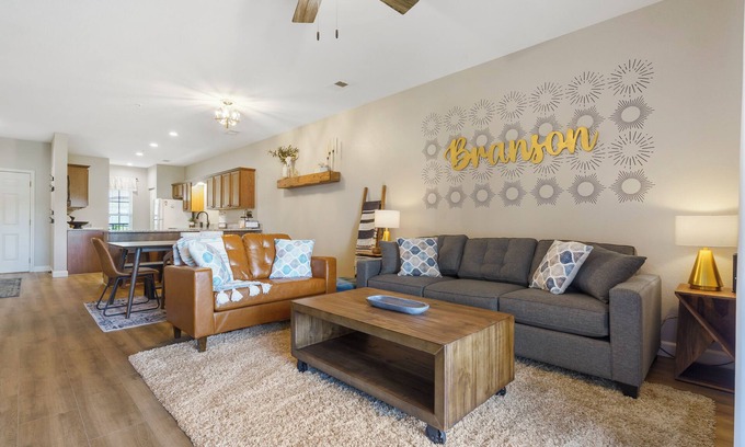 Branson Condo | The Branson Experience | Balcony w/Golf Views