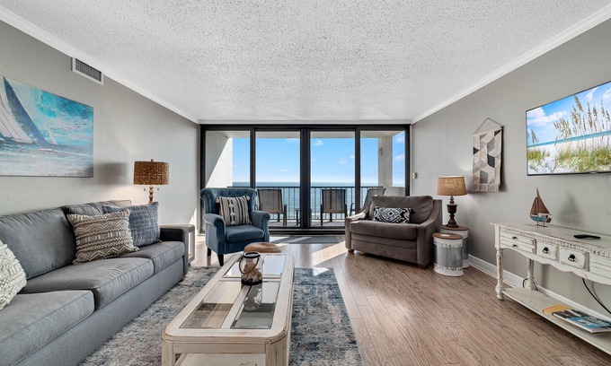 Orange Beach Condo | The Breakers 61-Beach Front Chic Condo