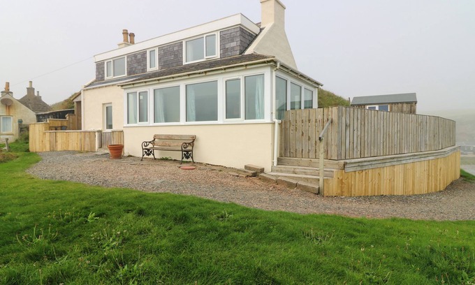 Ellon Cottage | THE BREAKERS, family friendly in Newburgh, Aberdeenshire
