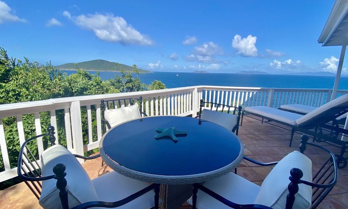 Estate Peterborg House | The Breeze Villa, A Private Resort