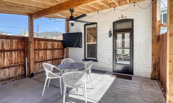 Salida Apartment | The Brick Unit B on F st Downtown Salida!