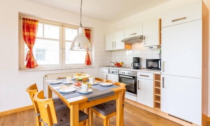 Juliusruh Apartment | The bright and modern apartment has a living space of approx.