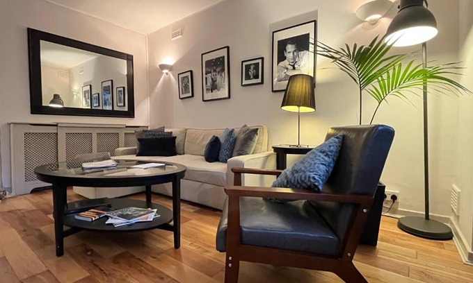 South Kensington Apartment | The Bromptons, Luxury South Kensington Apartment
