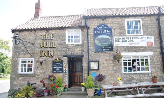 West Tanfield Hotel | The Bull Inn West Tanfield
