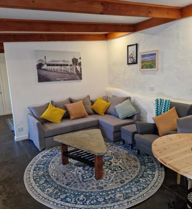 Mintaro Apartment | The Bullock & Bridle Retreat at 62