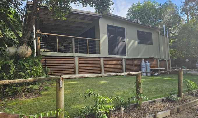 Eurong House | The Bungalow Fraser Island