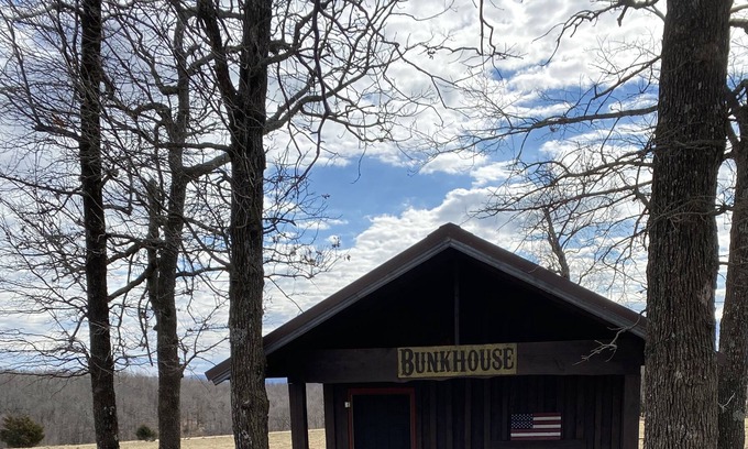 Compton Cabin | The Bunkhouse
