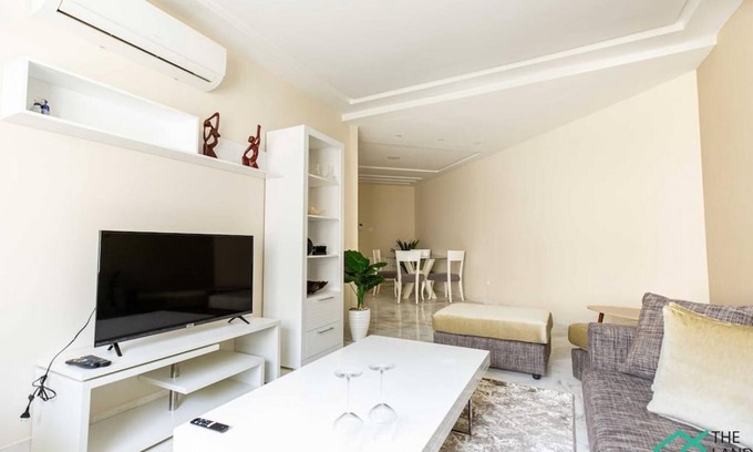 Les Berges Du Lac II Apartment | The Business Flat central fully equipped garage