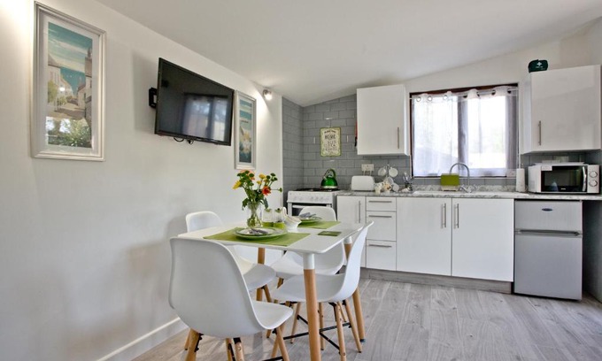 Saint Columb Major House | The Cabin at Hillhead farm