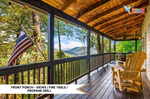Maggie Valley House | The Cabin Fairy's Castle/Magnificent View/K&Q Beds