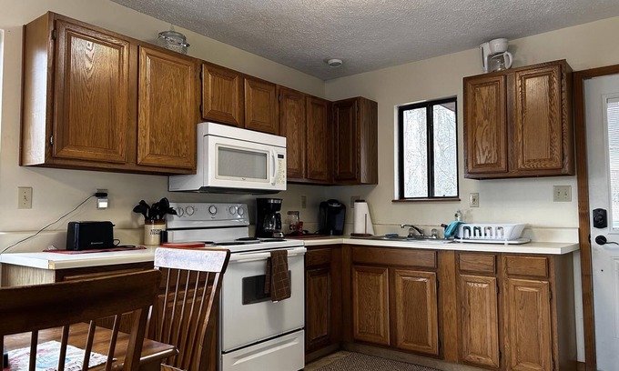 Alpine Lake Cabin | The Cabin located in Beautiful Alpine Lake Resort