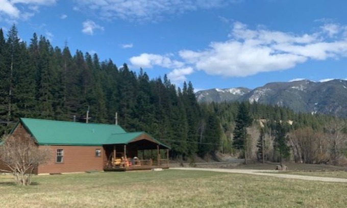Troy House | THE CABIN on Lake Creek River