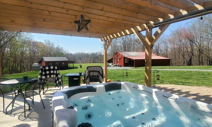 King Cabin | The Cabin - The Hot Tub is Ready! Get Cozy Time!