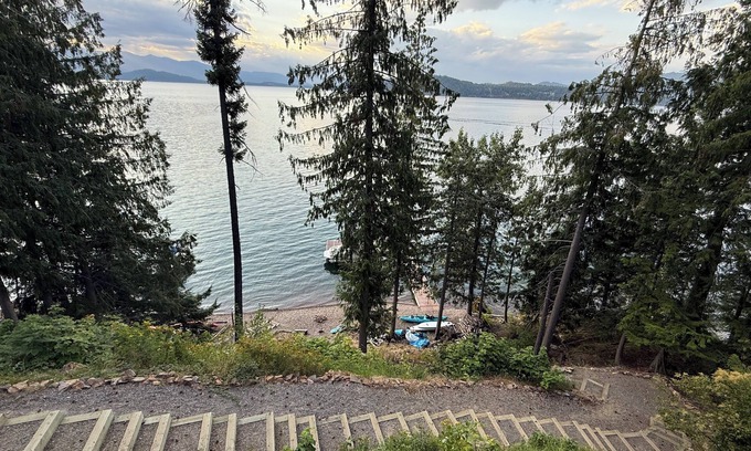 Sandpoint Cabin | The cabinette on beautiful Lake Pend Oreille