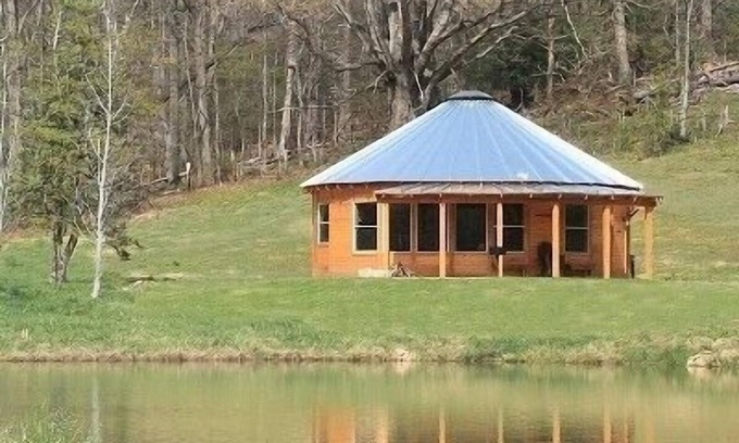 Haywood Cabin | The Cabins at Rose River Farm