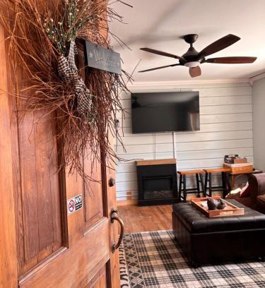 Windham Villa | The Cabins at Walnut Grove-minutes from Hunter and Windham