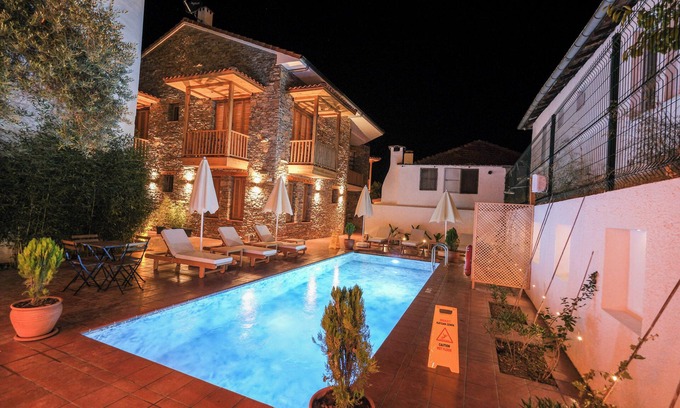 Yesiluzumlu House | The Cadianda Inn